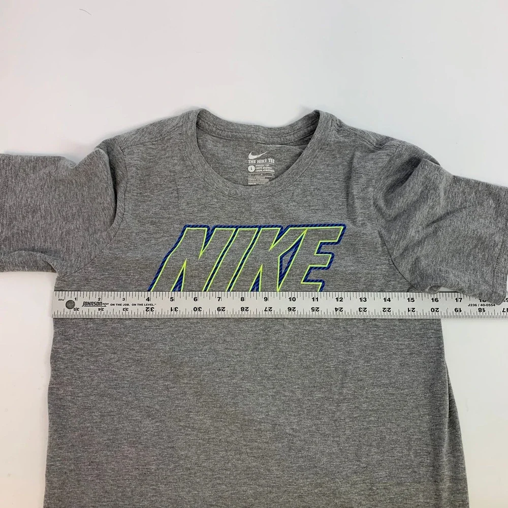 Kids Nike Tee Athletic Cut Grey Short‎ Sleeve T Shirt Large